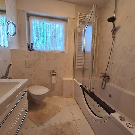 Family & Parking Apartman Baden-Baden