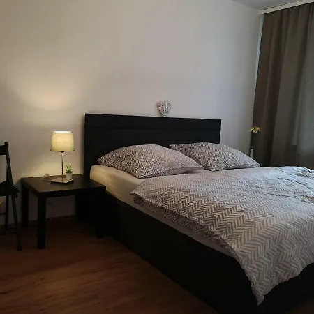 Family & Parking Apartament